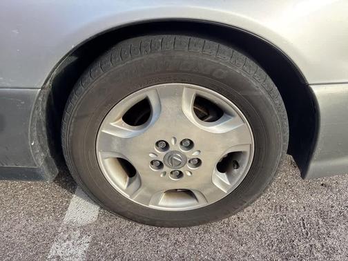 2000 Lexus ES 300 Base