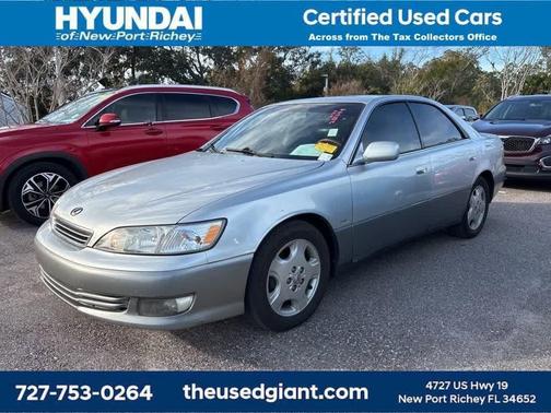 2000 Lexus ES 300 Base