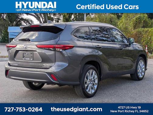 2022 Toyota Highlander Limited