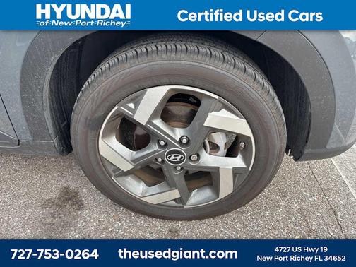 2024 Hyundai VENUE SEL
