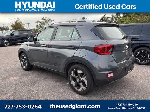 2024 Hyundai VENUE SEL