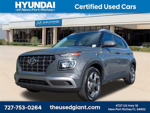 2024 Hyundai VENUE SEL