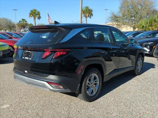 2025 Hyundai TUCSON SE