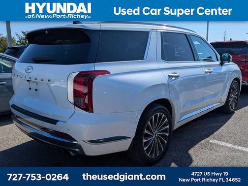 Hyper White 2023 Hyundai PALISADE Calligraphy