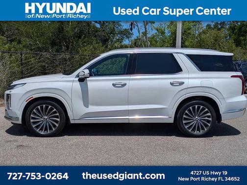 Hyper White 2023 Hyundai PALISADE Calligraphy