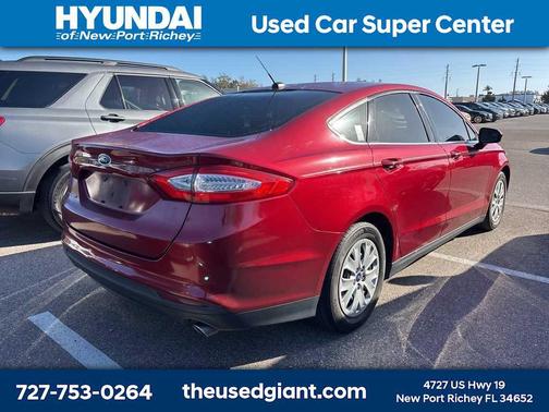 2013 Ford Fusion S