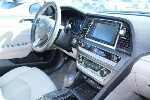 2018 Hyundai SONATA SEL