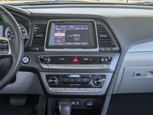 2018 Hyundai SONATA SEL