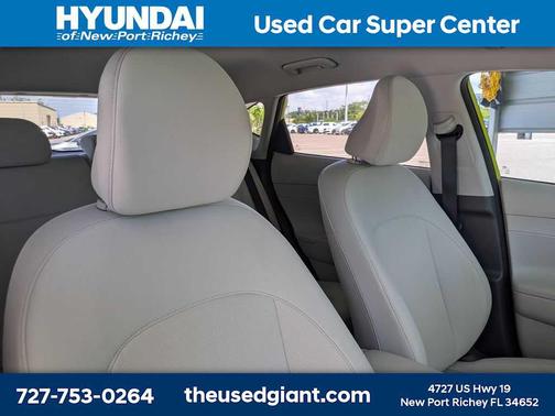 Neoteric Yellow 2024 Hyundai KONA SEL