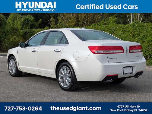 2012 Lincoln MKZ Base