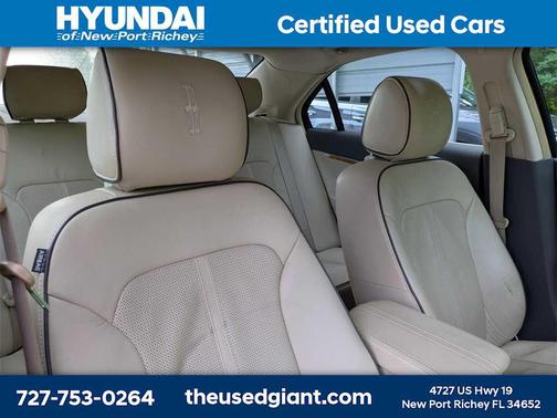 2012 Lincoln MKZ Base