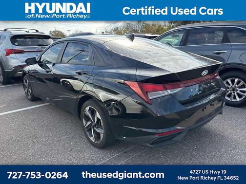 2023 Hyundai ELANTRA SEL