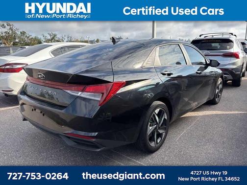 2023 Hyundai ELANTRA SEL