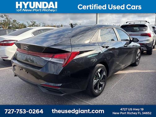 2023 Hyundai ELANTRA SEL