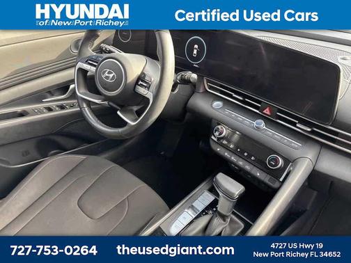 2023 Hyundai ELANTRA SEL