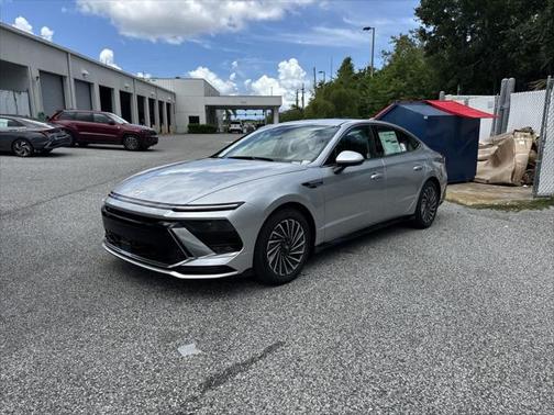 2025 Hyundai SONATA Hybrid SE