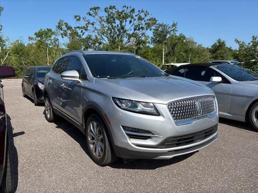 2019 Lincoln MKC Select