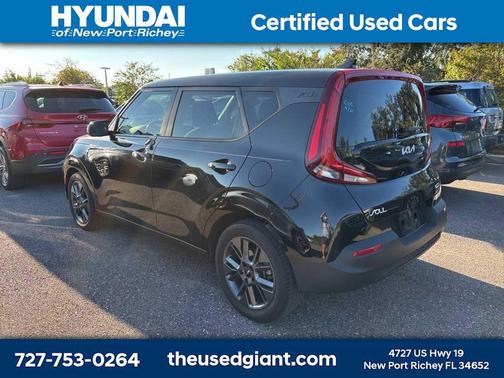 2022 Kia Soul EX
