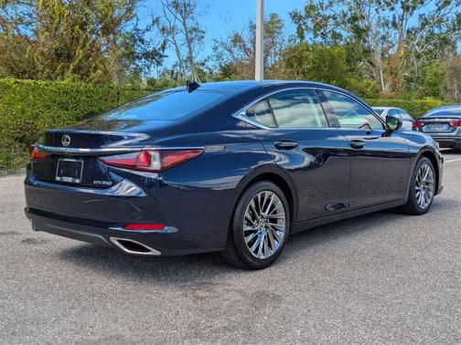 2025 Lexus ES 350 Ultra Luxury