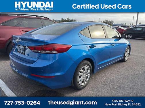 2018 Hyundai ELANTRA SE