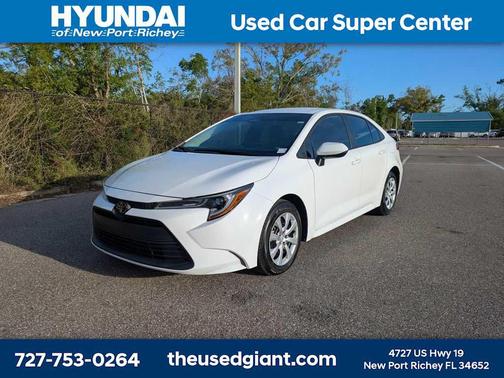 2024 Toyota Corolla LE