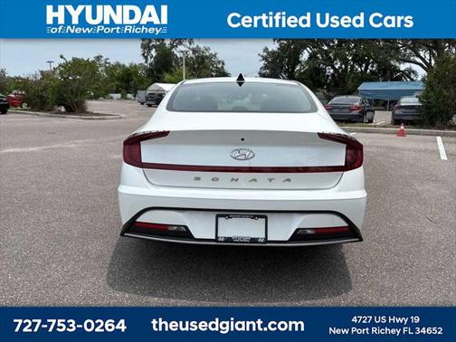 2022 Hyundai SONATA SE