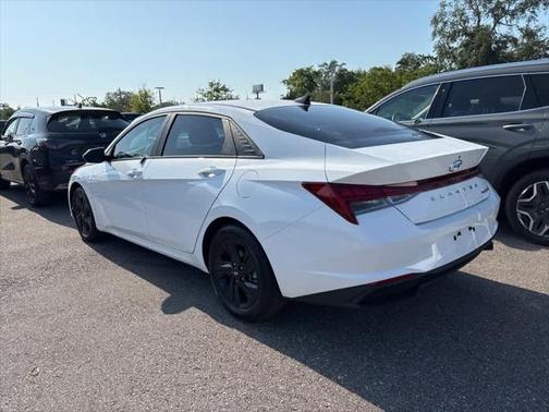 2023 Hyundai ELANTRA HEV Blue