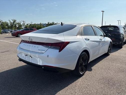 2023 Hyundai ELANTRA HEV Blue