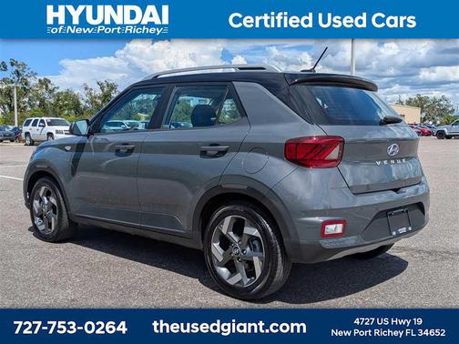 2024 Hyundai VENUE Limited