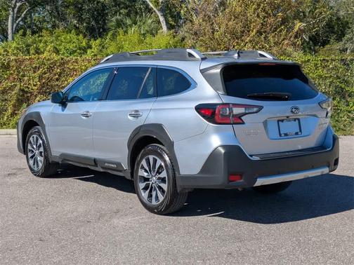 2023 Subaru Outback Touring