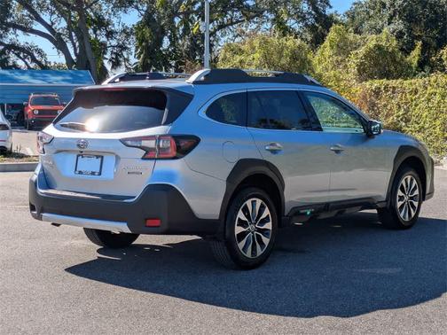 2023 Subaru Outback Touring