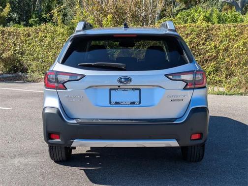 2023 Subaru Outback Touring