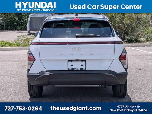 Atlas White 2026 Hyundai KONA SEL Sport