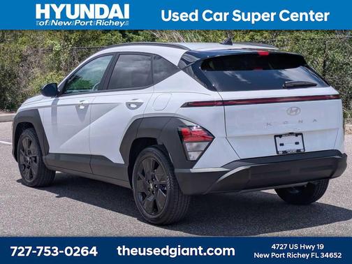 Atlas White 2026 Hyundai KONA SEL Sport
