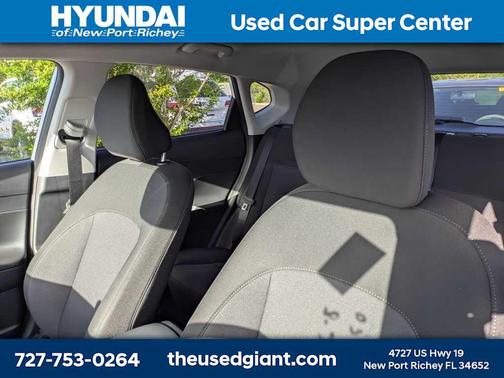 Atlas White 2026 Hyundai KONA SEL Sport
