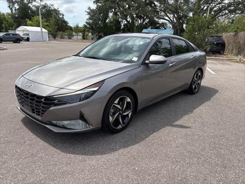 2022 Hyundai ELANTRA Limited