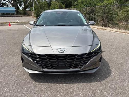 2022 Hyundai ELANTRA Limited
