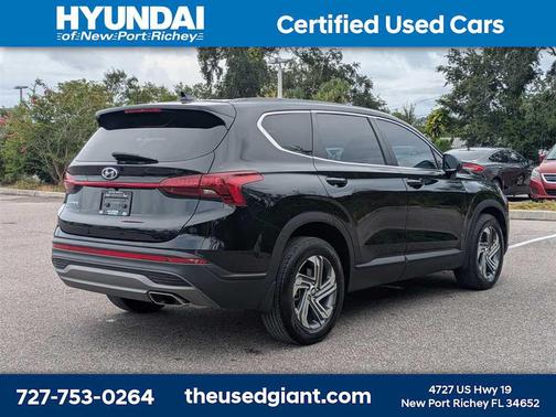 2023 Hyundai SANTA FE SE