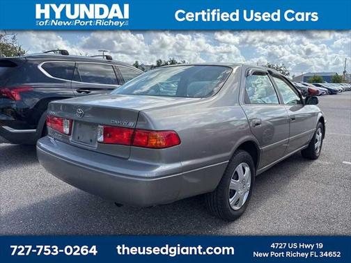 2001 Toyota Camry LE