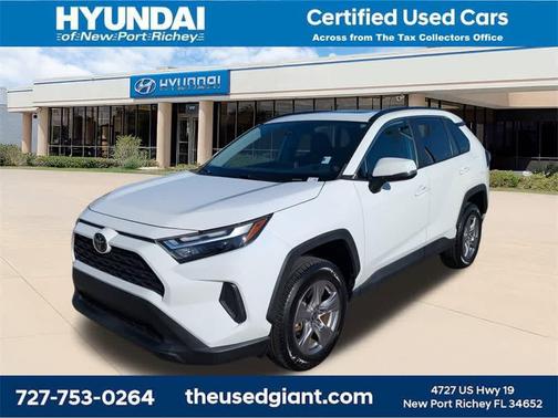 2023 Toyota RAV4 XLE