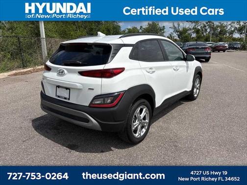 2023 Hyundai KONA SEL