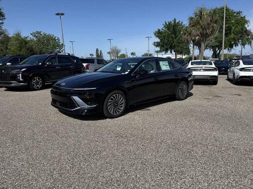 2025 Hyundai SONATA Hybrid SE
