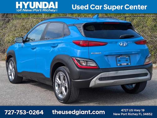 2022 Hyundai KONA SEL