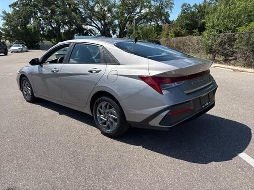 2024 Hyundai ELANTRA HEV Blue