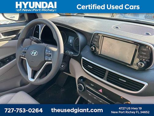2021 Hyundai TUCSON SE