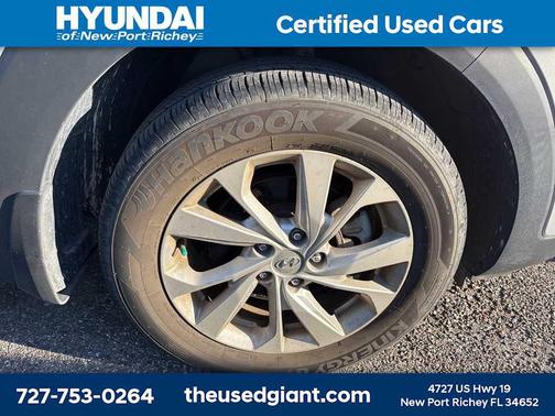 2021 Hyundai TUCSON SE