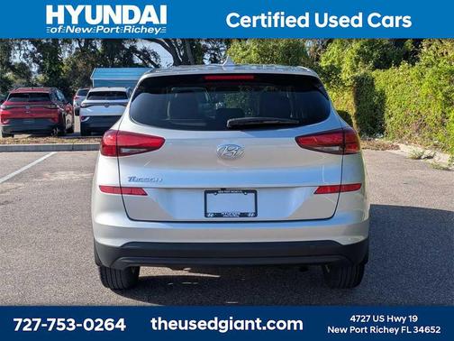 2021 Hyundai TUCSON SE