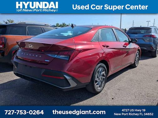 2024 Hyundai ELANTRA HEV Blue