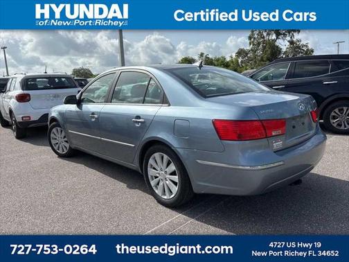 2010 Hyundai SONATA Limited