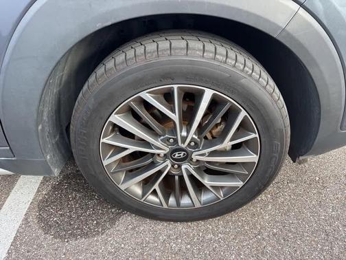 2021 Hyundai TUCSON SEL